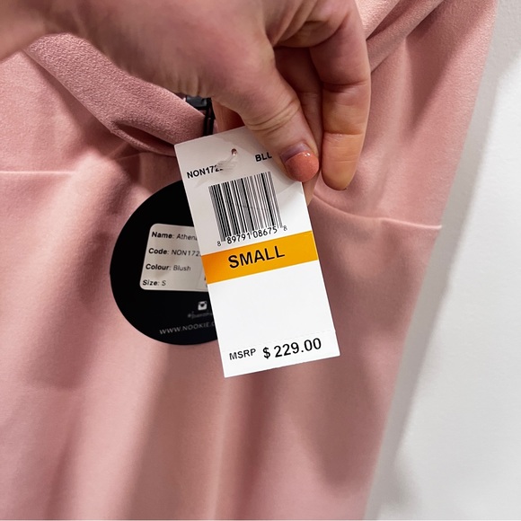 Nookie - NWT - ATHENA OFF SHOULDER
MIDI Blush Pink Size small - Picture 9 of 11